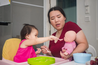 Ibu Sehat, Anak Aktif: Hubungan Antara Asupan dan Pola Asuh